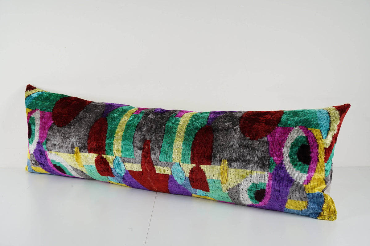 İpek Ikat Kadife Kırlent Kılıfı 40 x 125 cm
