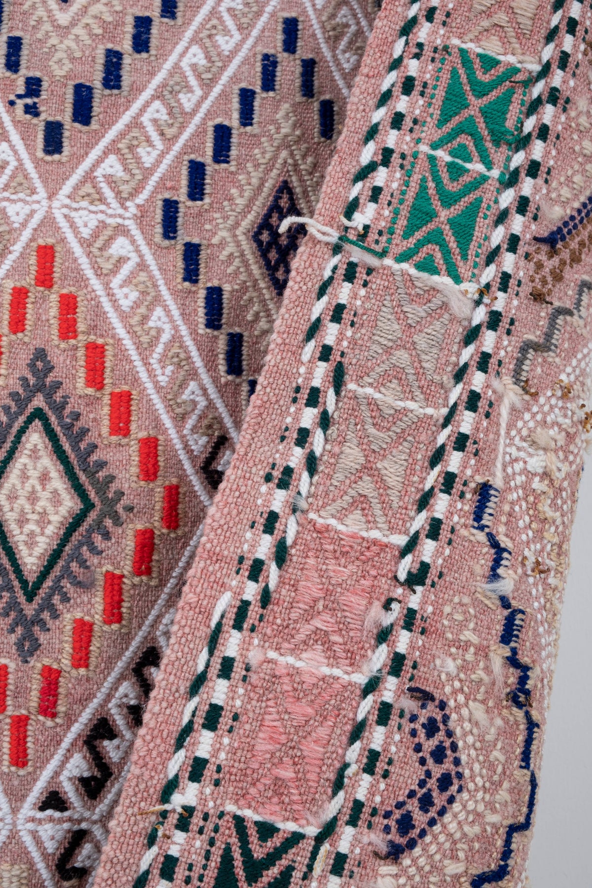 Vintage Kilim 177 x 292 cm