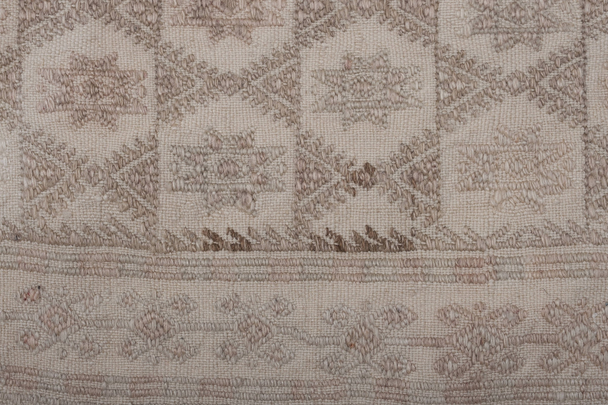 Vintage Kilim 150 x 214 cm