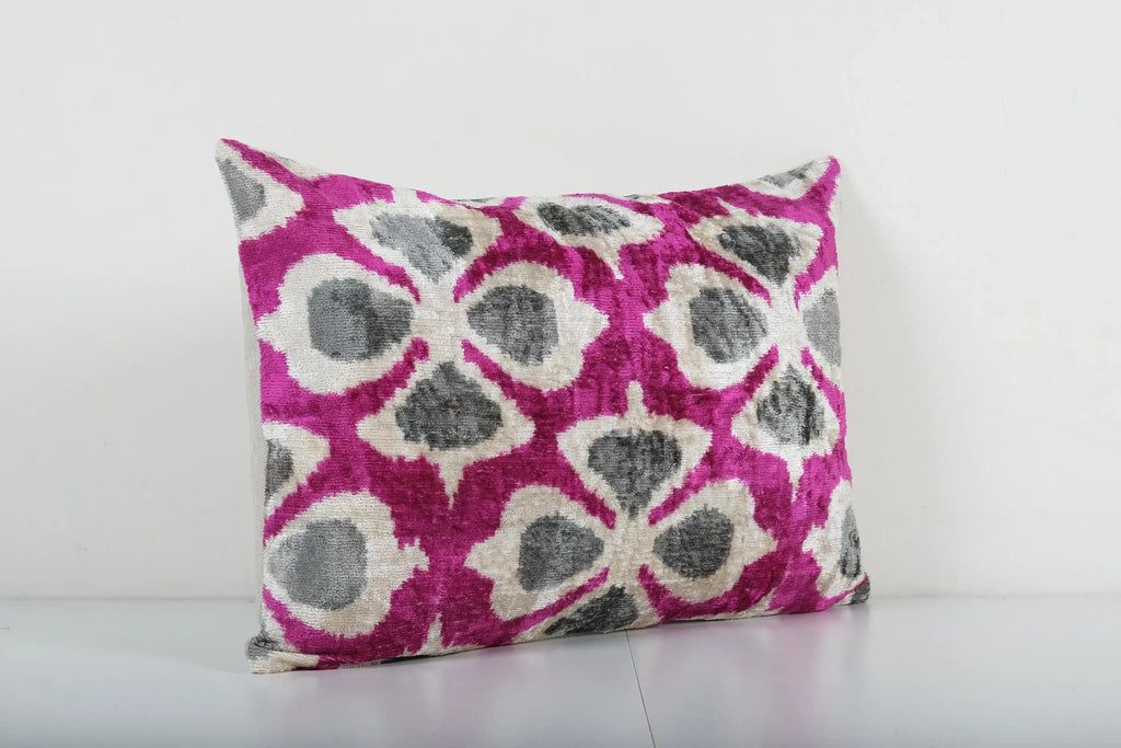 İpek Ikat Kadife Kırlent Kılıfı 38 x 58 cm