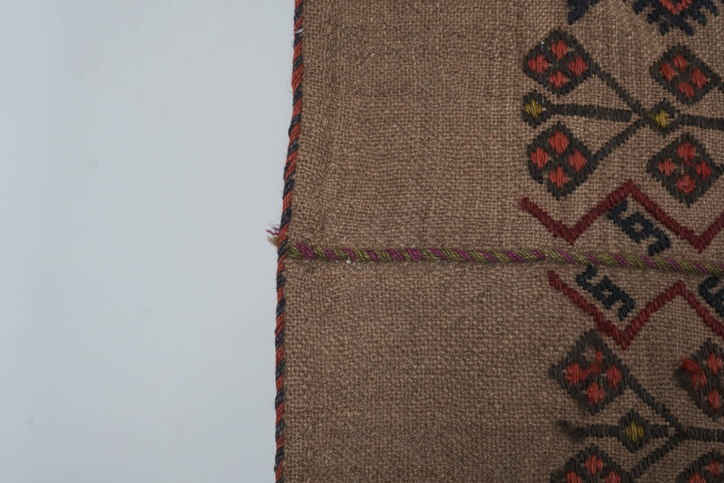 Vintage Kilim 175 x 203 cm