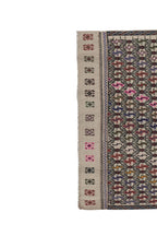 Vintage Kilim 115 x 153 cm