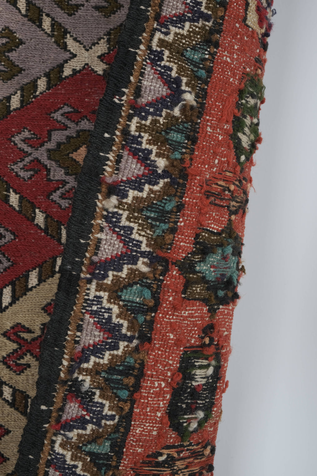 Vintage Kilim 126 x 195 cm