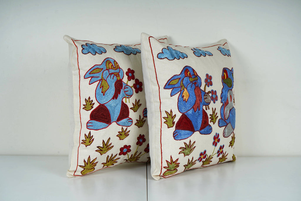 Tavşan Desenli Suzani Kırlent Kılıfı 46 x 46 cm