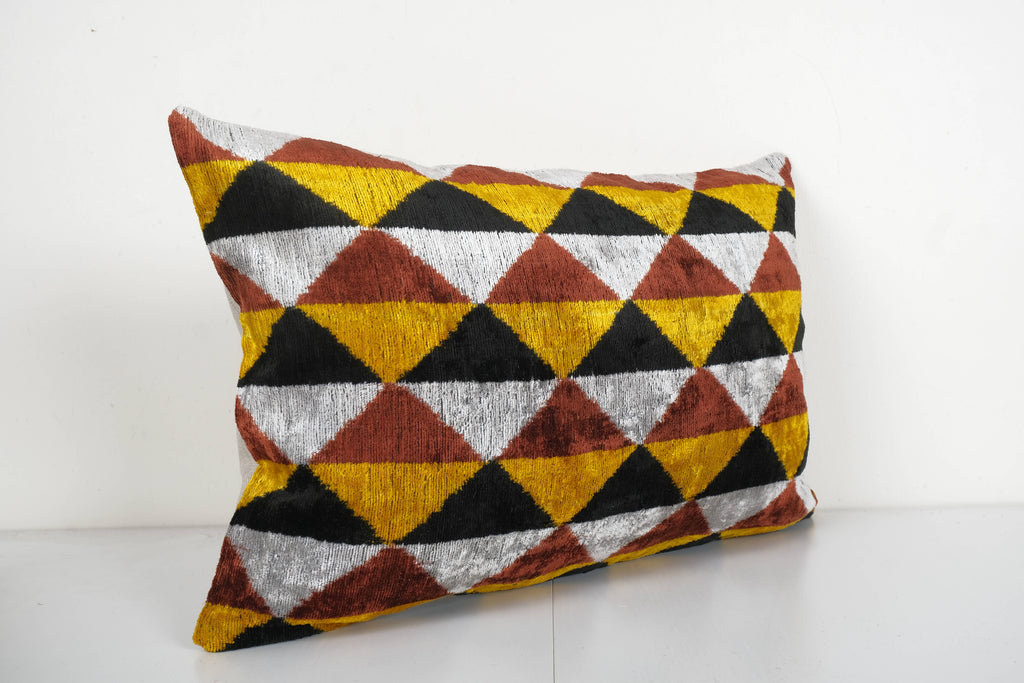 İpek Ikat Kadife Kırlent Kılıfı 40 x 60 cm