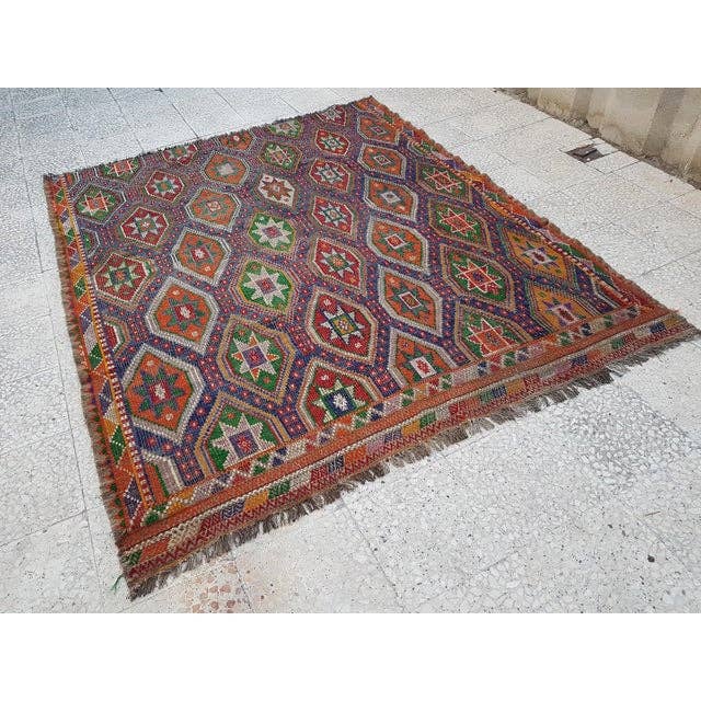 Vintage Kilim 186 x 227 cm