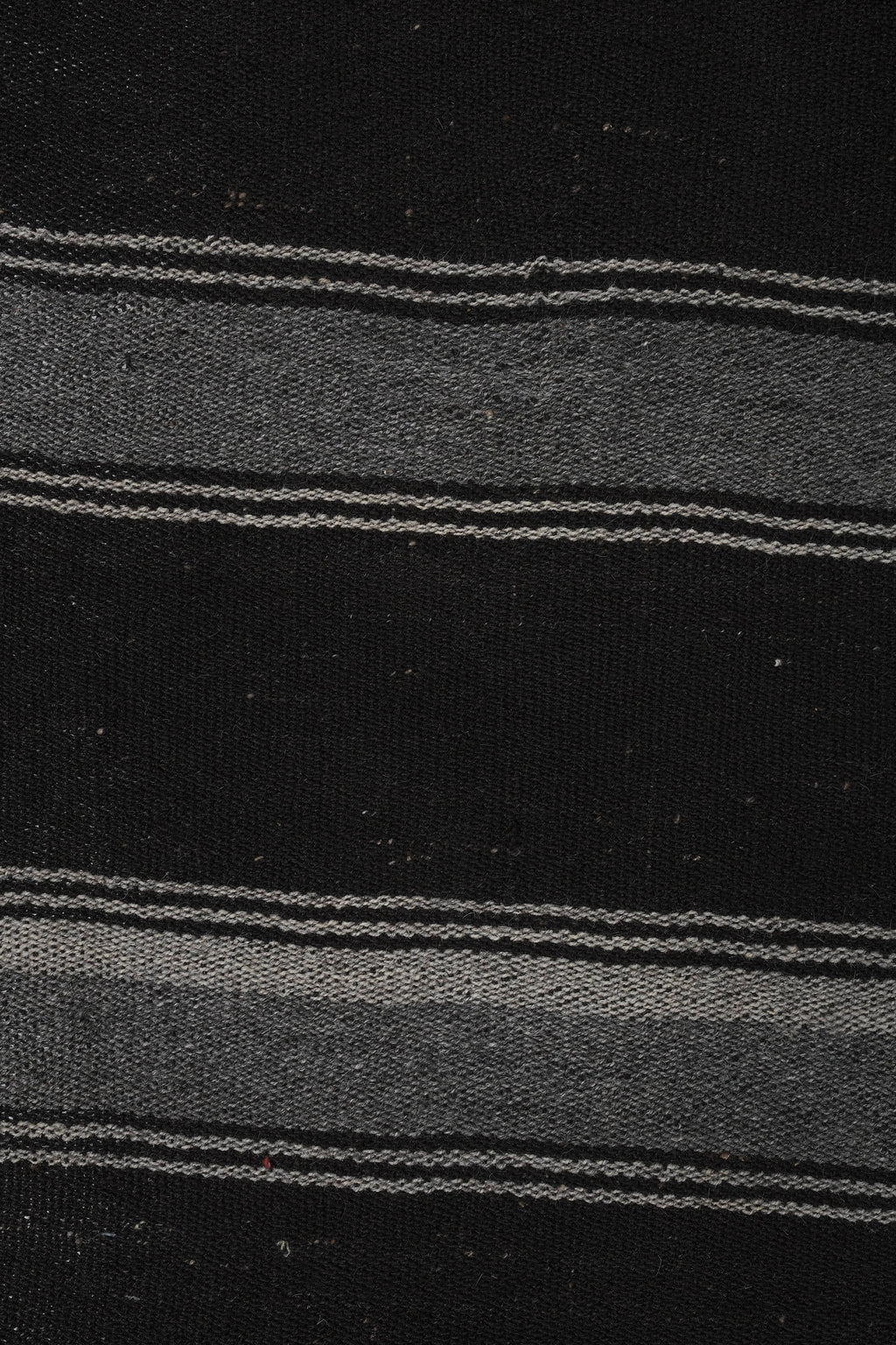 Vintage Kilim 203 x 220 cm