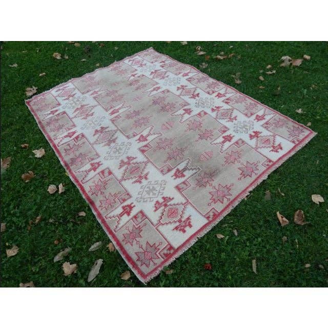Vintage Uşak Halı 146 x 183 cm
