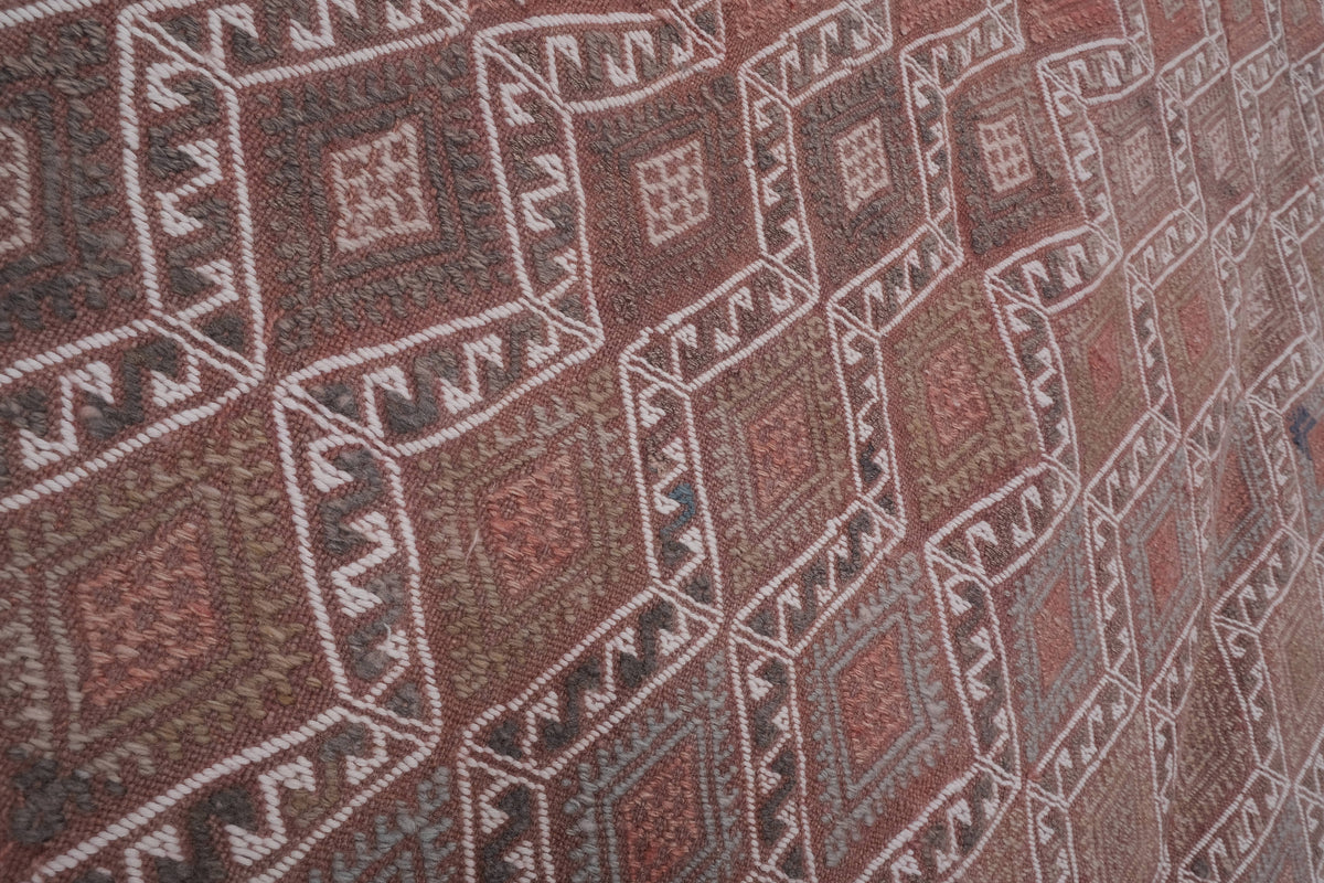 Vintage Kilim 137 x 235 cm