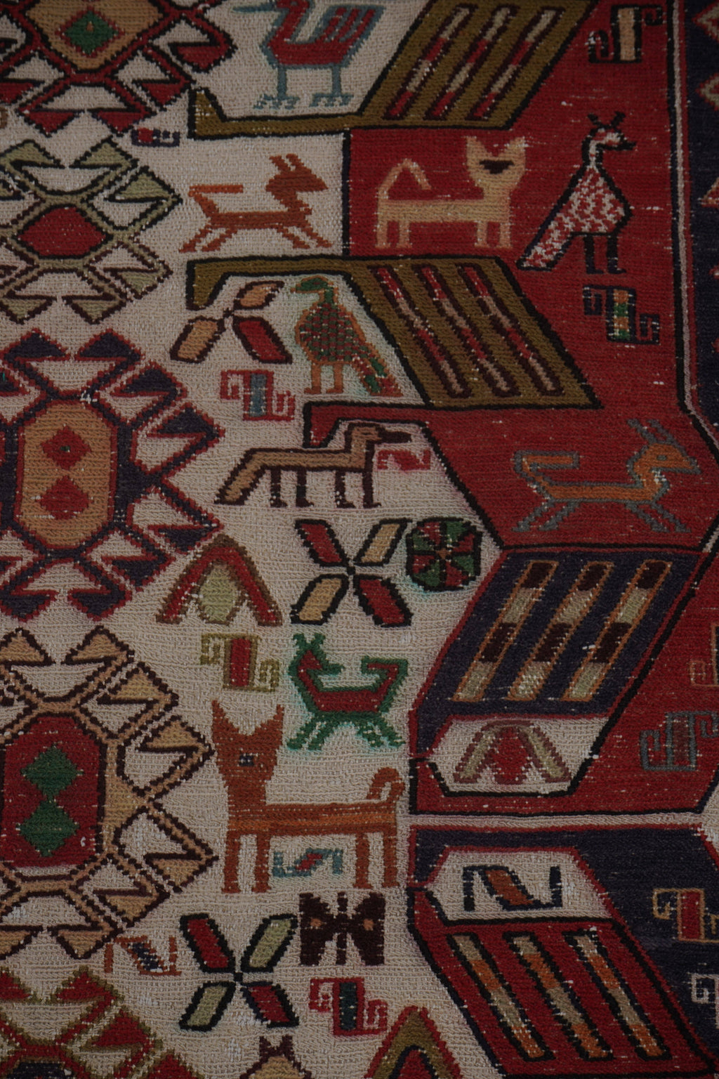 Vintage Sumak Kilim 123 x 193 cm