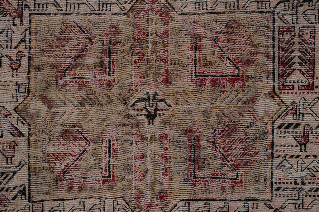 Vintage Sumak Kilim 123 x 183 cm