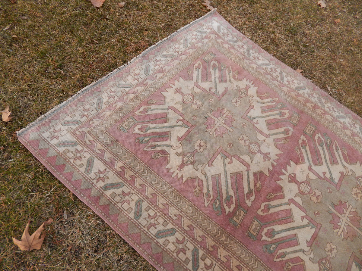 Vintage Uşak Halı 145 x 202 cm
