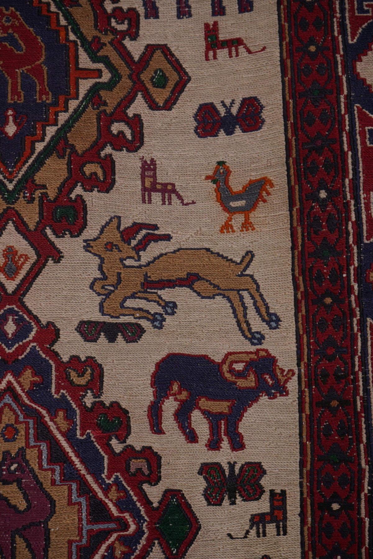 Vintage Sumak Kilim 108 x 143 cm