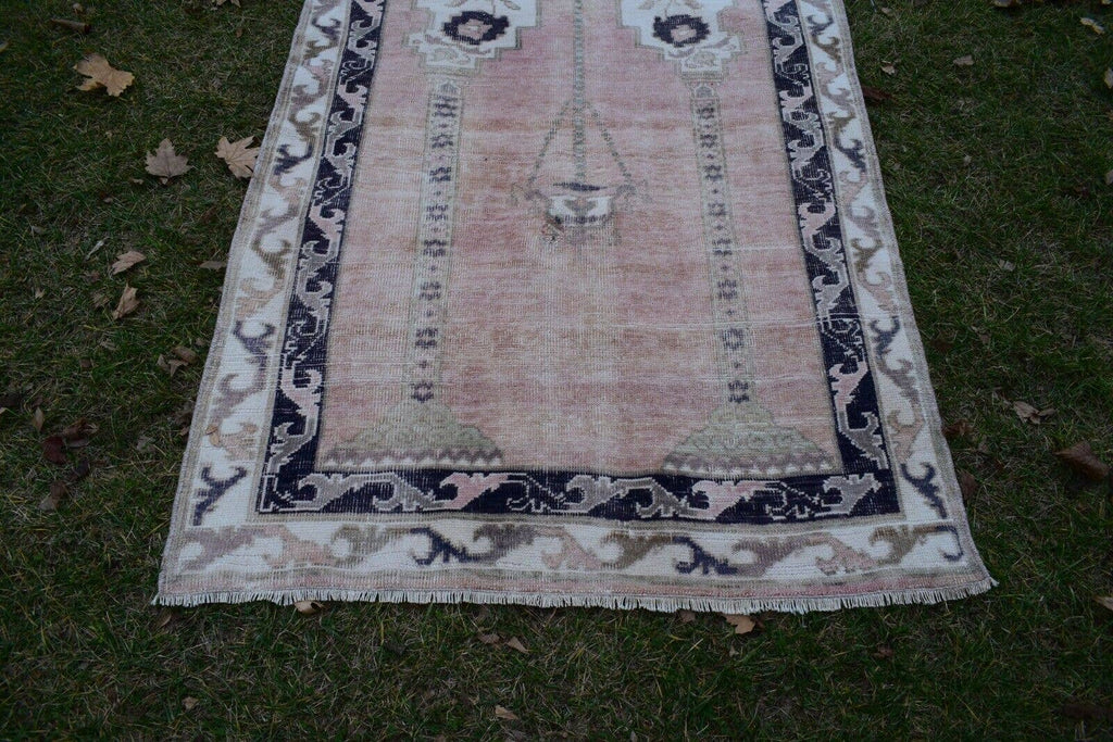 Vintage Uşak Halı 106 x 173 cm