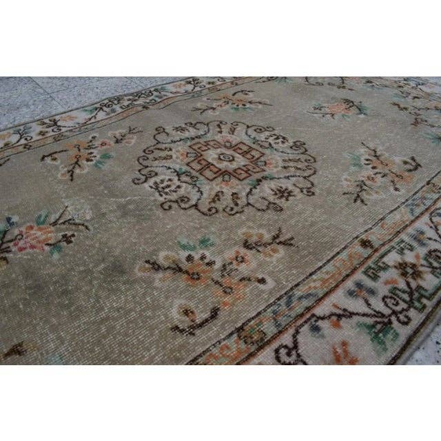 Vintage Uşak Halı 114 x 208 cm