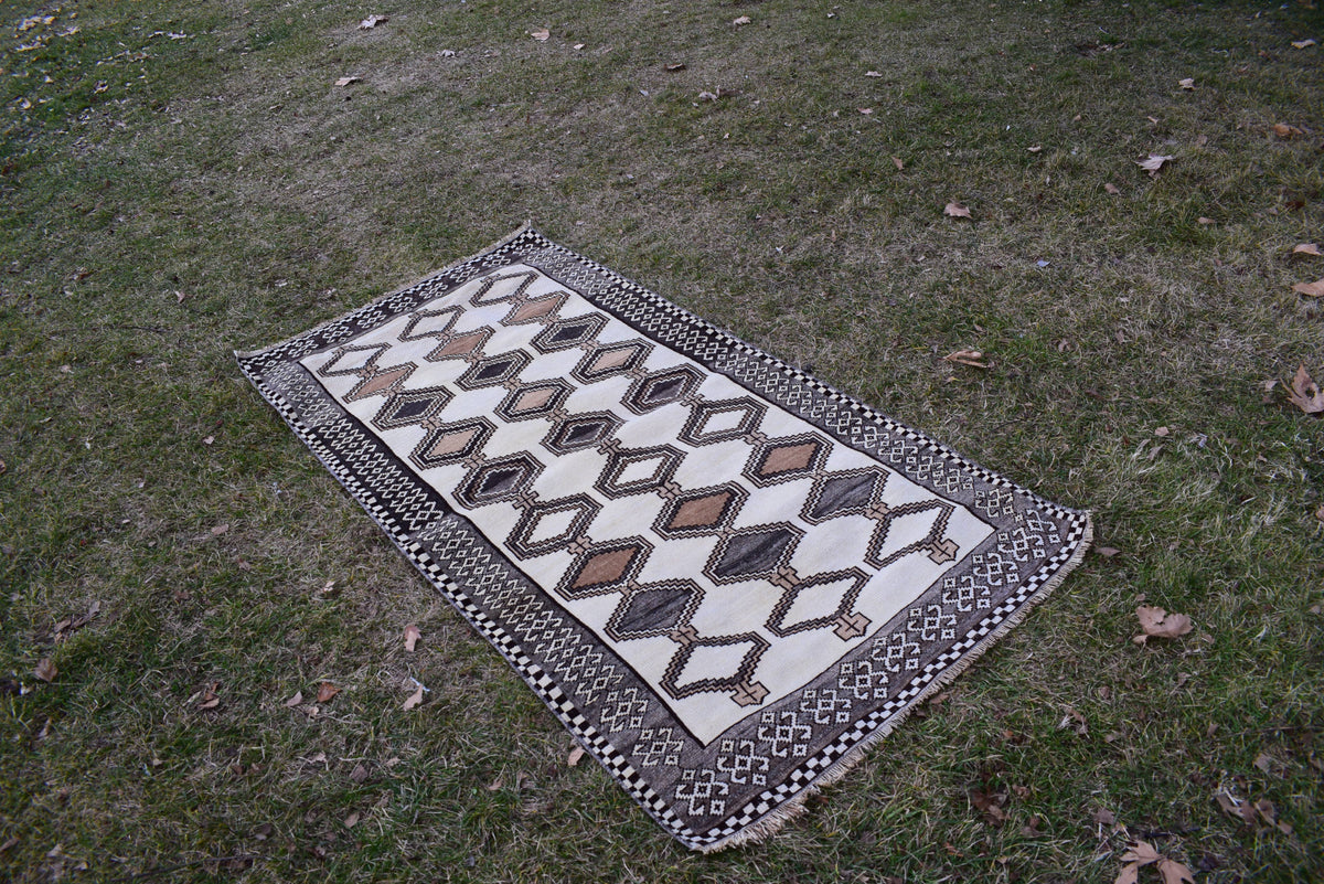 Vintage Uşak Halı 103 x 200 cm