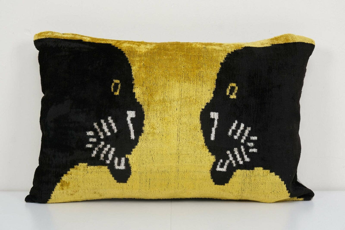 İpek Ikat Kadife Kırlent Kılıfı 40 x 60 cm