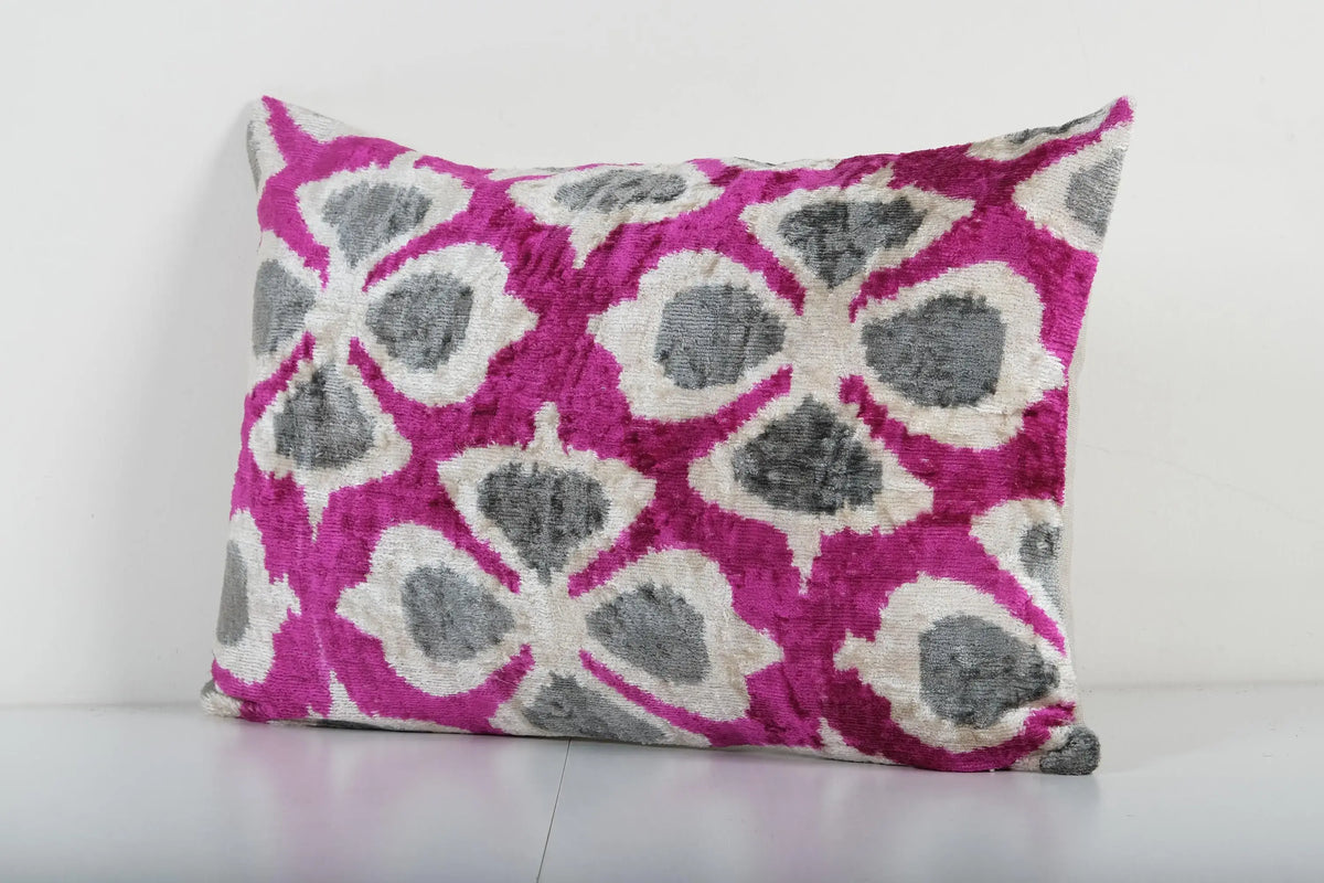 İpek Ikat Kadife Kırlent Kılıfı 38 x 58 cm