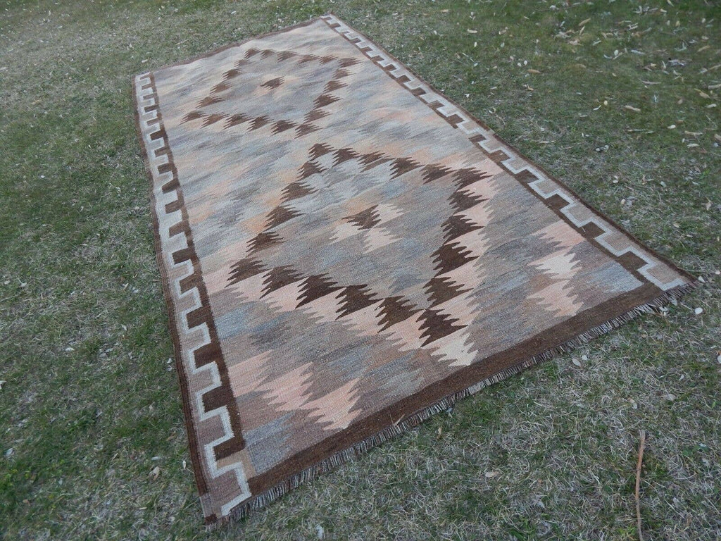 Vintage Kilim 142 x 284 cm