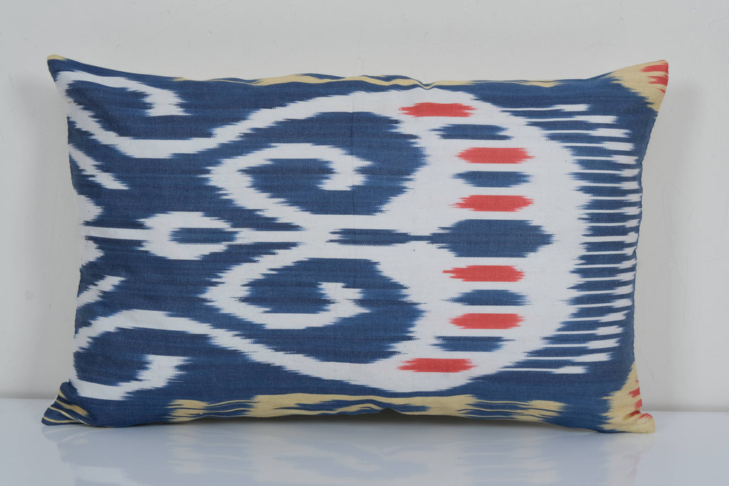 İpek Ikat Kadife Kırlent Kılıfı 30 x 46 cm