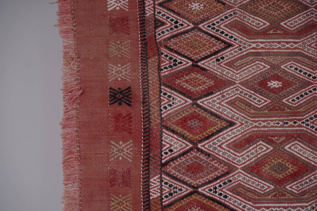 Vintage Kilim 160 x 235 cm