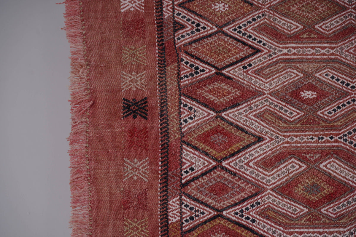 Vintage Kilim 160 x 235 cm