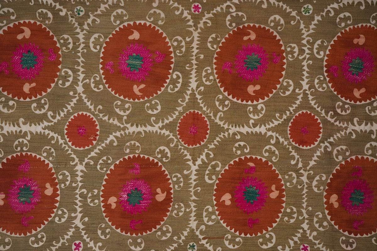 Suzani Duvar Örtüsü 210 x 315 cm