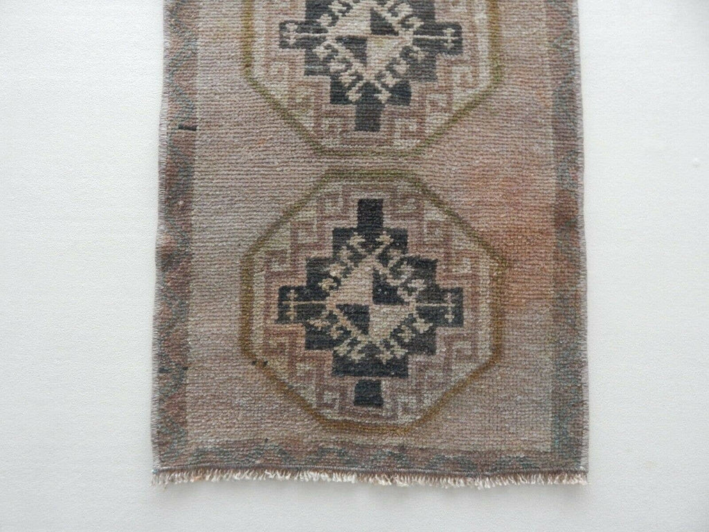 Vintage Konya Halı 88 x 43 cm