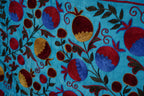 Tavus Kuşu Desenli Suzani Duvar Örtüsü 103 x 183 cm