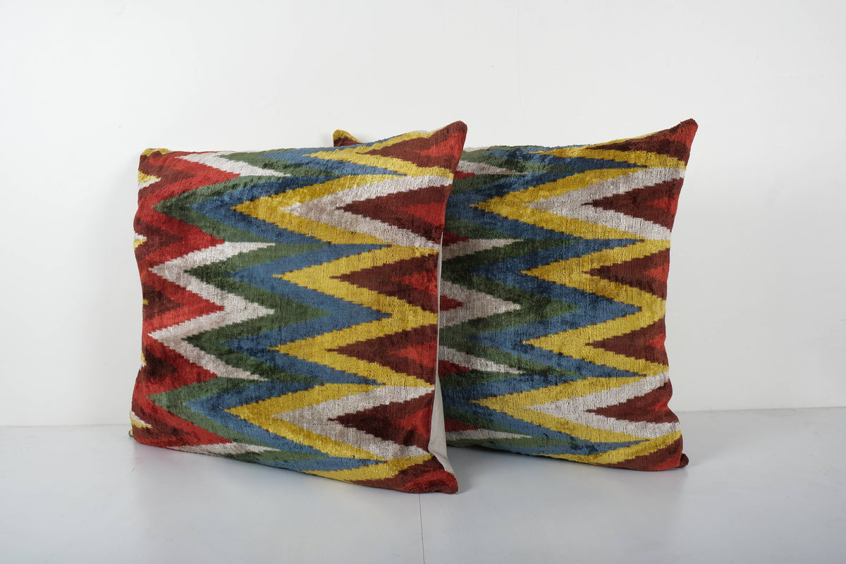 İpek Ikat Kadife Kırlent Kılıfı 2'li Set 63 x 65 cm