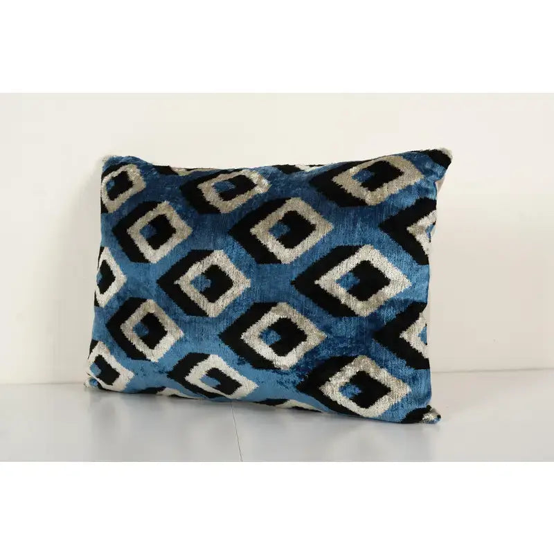 İpek Ikat Kadife Kırlent Kılıfı 40 x 60 cm