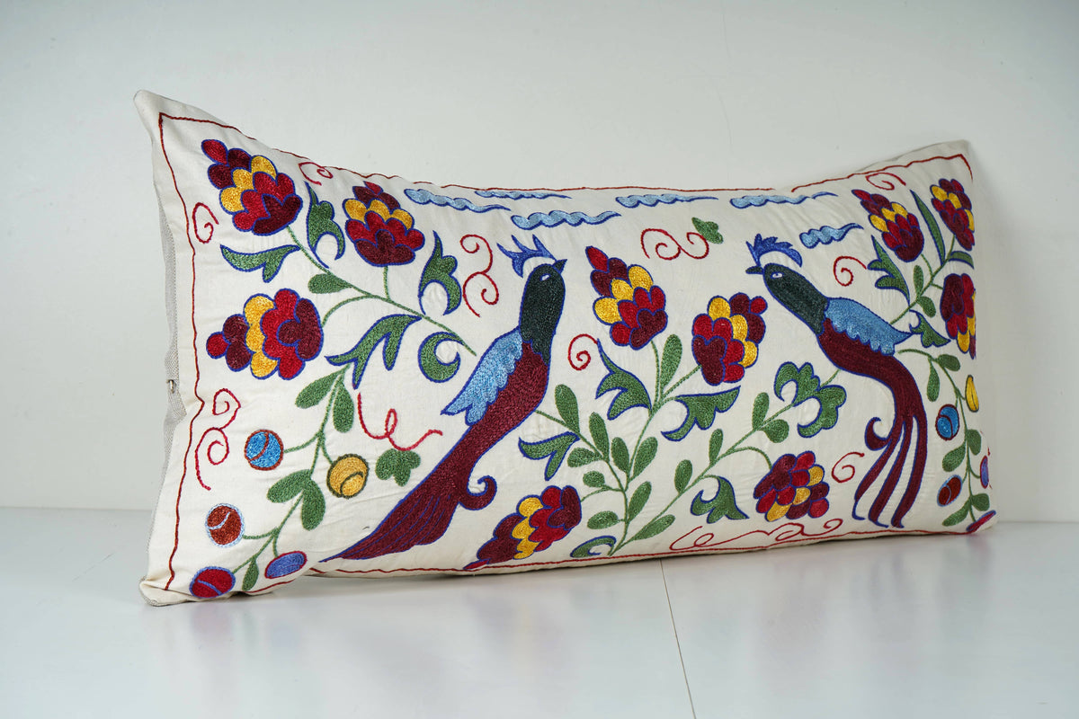 Tavus Kuşu Desenli Suzani Kırlent Kılıfı 40 x 85 cm