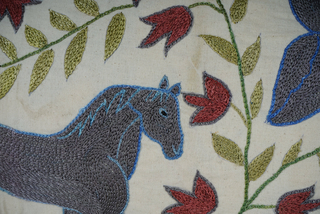 At Desenli Suzani Kırlent Kılıfı 45 x 88 cm