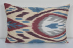 İpek Ikat Kadife Kırlent Kılıfı 30 x 45 cm
