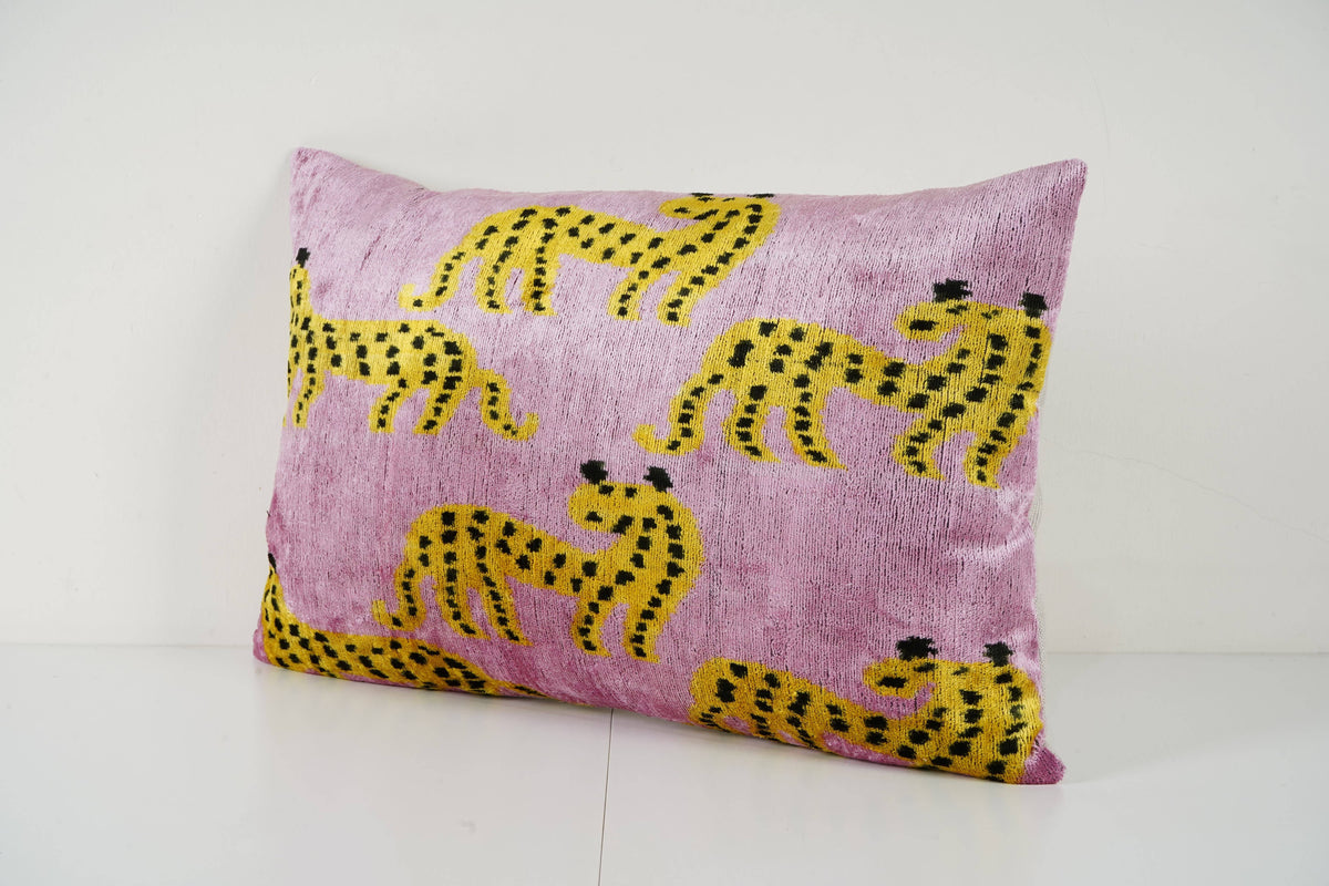 İpek Ikat Kadife Kırlent Kılıfı 40 x 60 cm