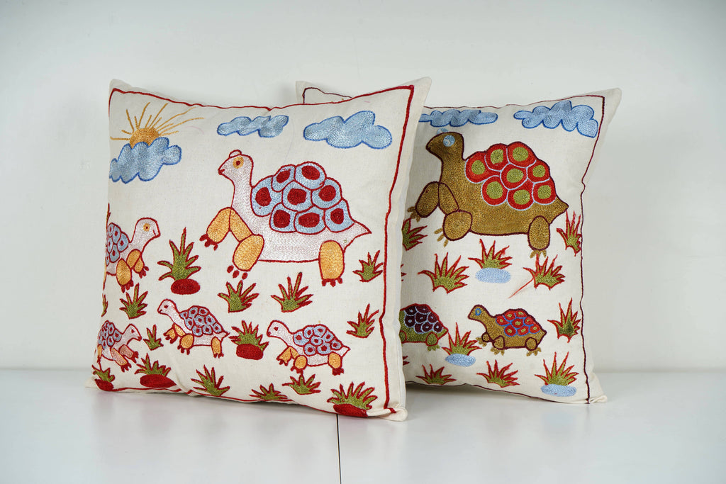 Kaplumbağa Desenli Suzani Kırlent Kılıfı 2'li Set 50 x 50 cm