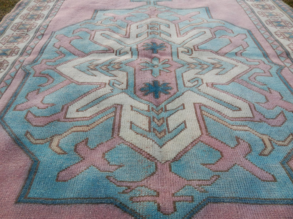 Vintage Uşak Halı 158 x 233 cm