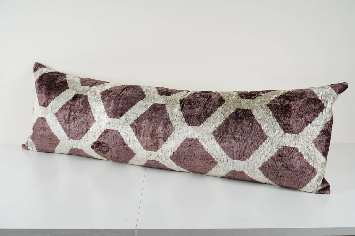 İpek Ikat Kadife Kırlent Kılıfı 40 x 125 cm