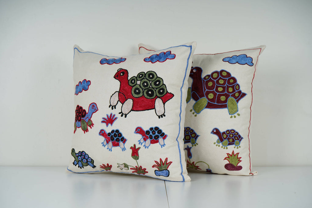 Kaplumbağa Desenli Suzani Kırlent Kılıfı 2'li Set 46 x 46 cm