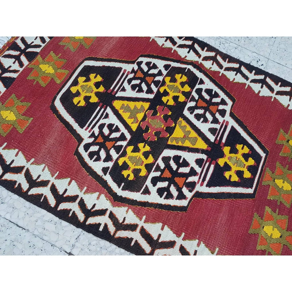 Vintage Kilim 79 x 127 cm