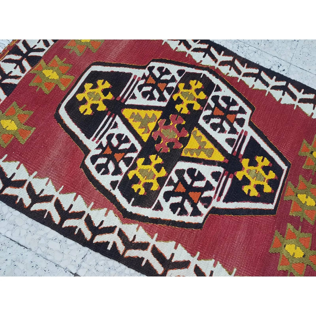 Vintage Kilim 79 x 127 cm