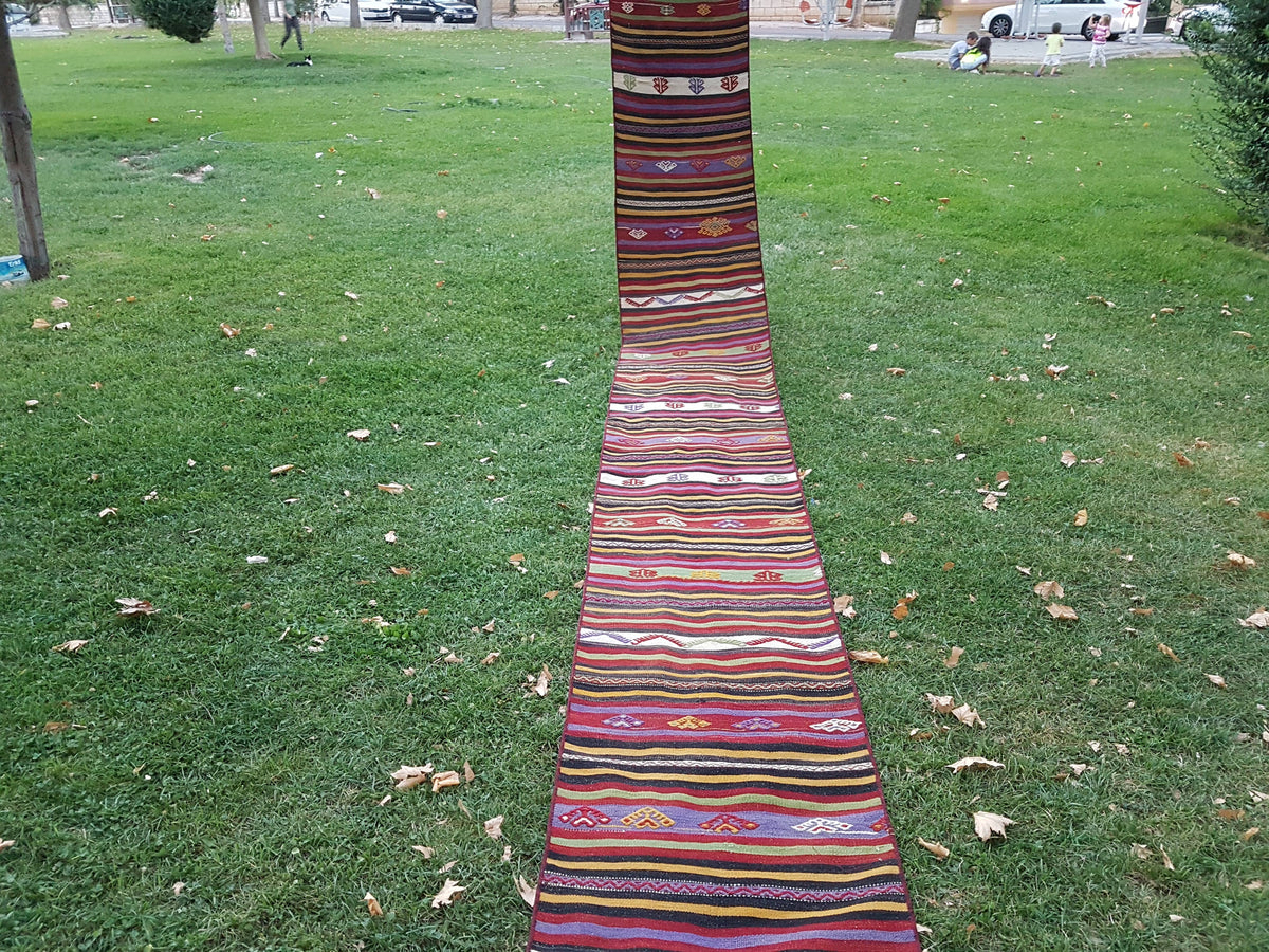 Vintage Kilim Yolluk 63 x 637 cm