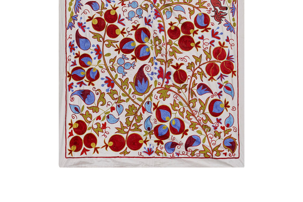 At Desenli Suzani Duvar Örtüsü 98 x 184 cm