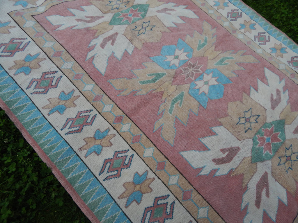Vintage Uşak Halı 170 x 216 cm