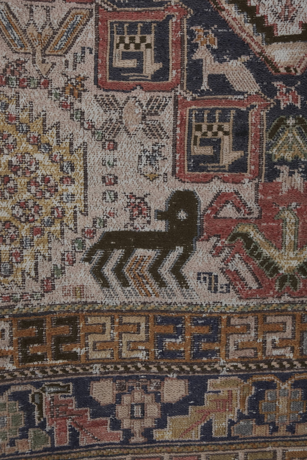 Vintage Sumak Kilim 111 x 204 cm