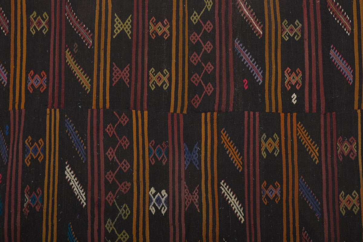 Vintage Kilim 230 x 280 cm
