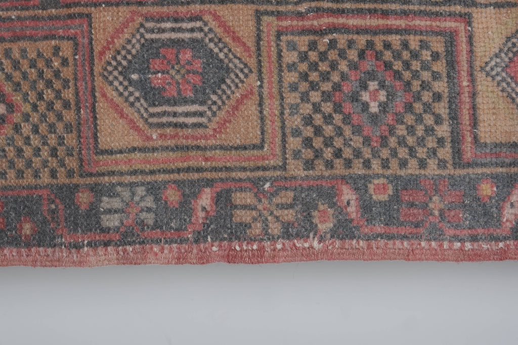 Vintage Uşak Halı 133 x 235 cm