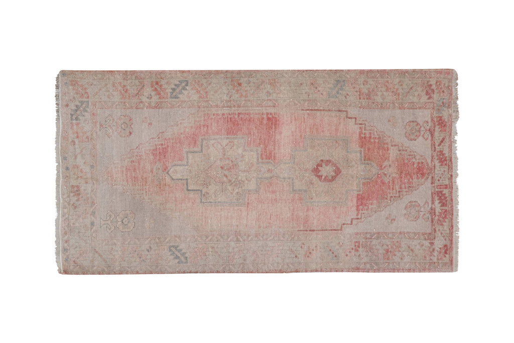 Vintage Uşak Halı 111 x 205 cm