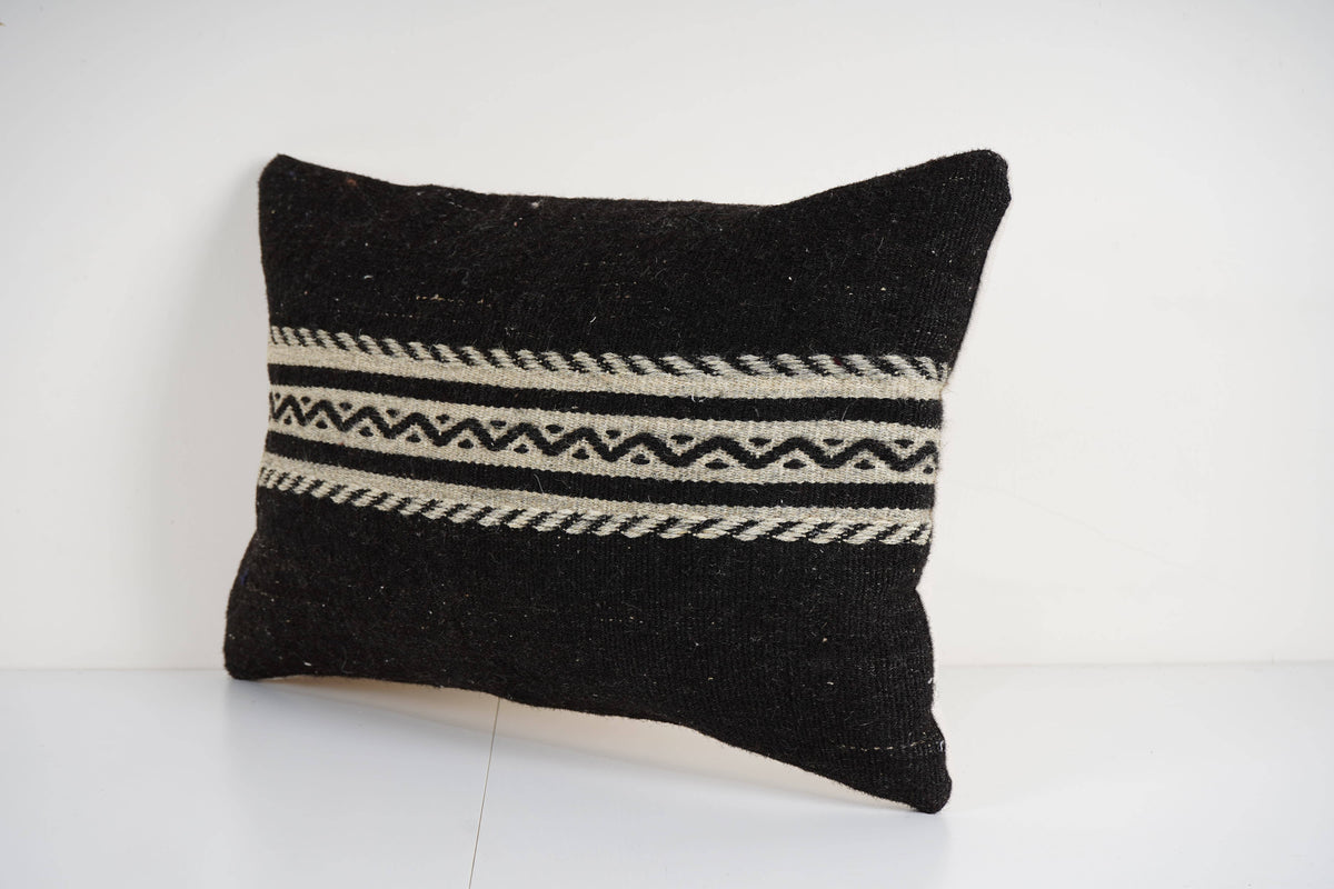 Kilim Kırlent Kılıfı 40 x 60 cm
