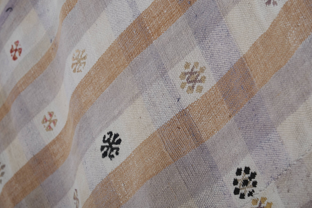 Vintage Kilim 182 x 260 cm